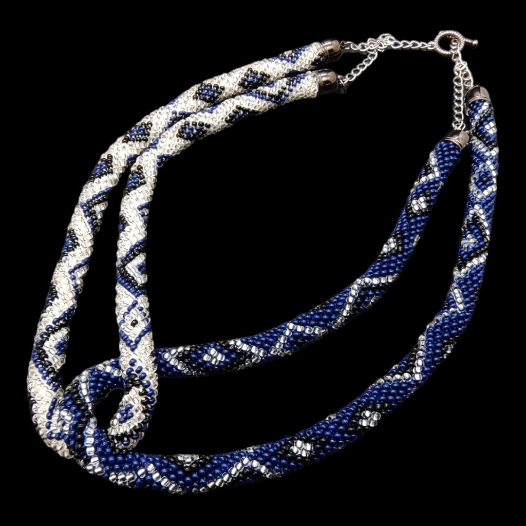 Häkelkette, Halskette aus Rocailles / Doppelsträngige Schlauchkette / Halskette gehäkelte aus 3.400 Perlen/Rocailles  #1612204671